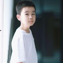 王浩歌个人资料,才华横溢的音乐才子，演绎青春旋律的追梦人