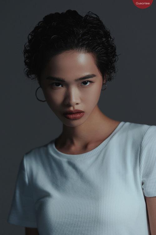 林森模特资料,时尚界的璀璨新星，模特界的璀璨明珠